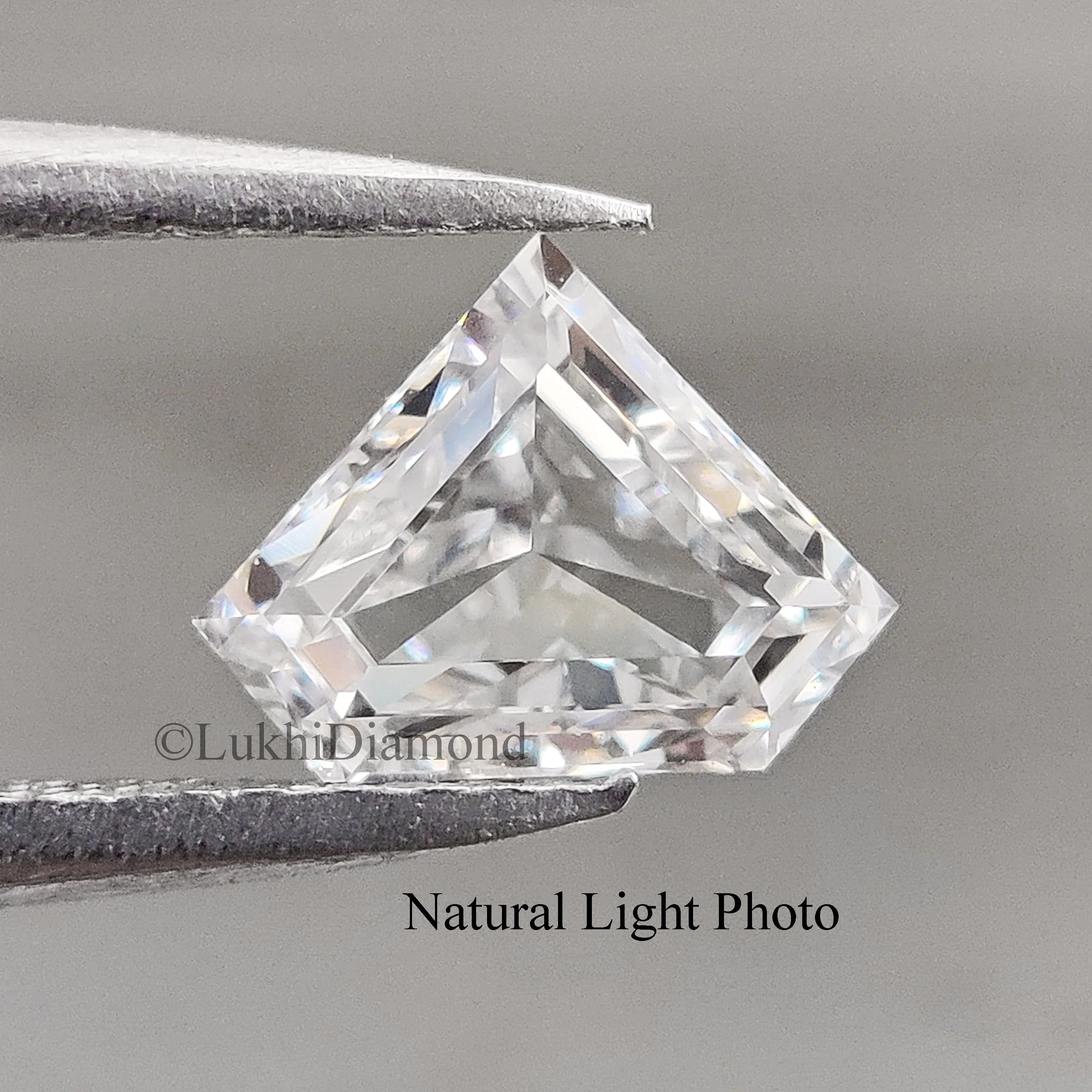 1.04 CT IGI Certified Shield Modified Brilliant Cut Lab Grown Lab Created Diamond CVD Diamond Lab Made Shield Shape for Engageme