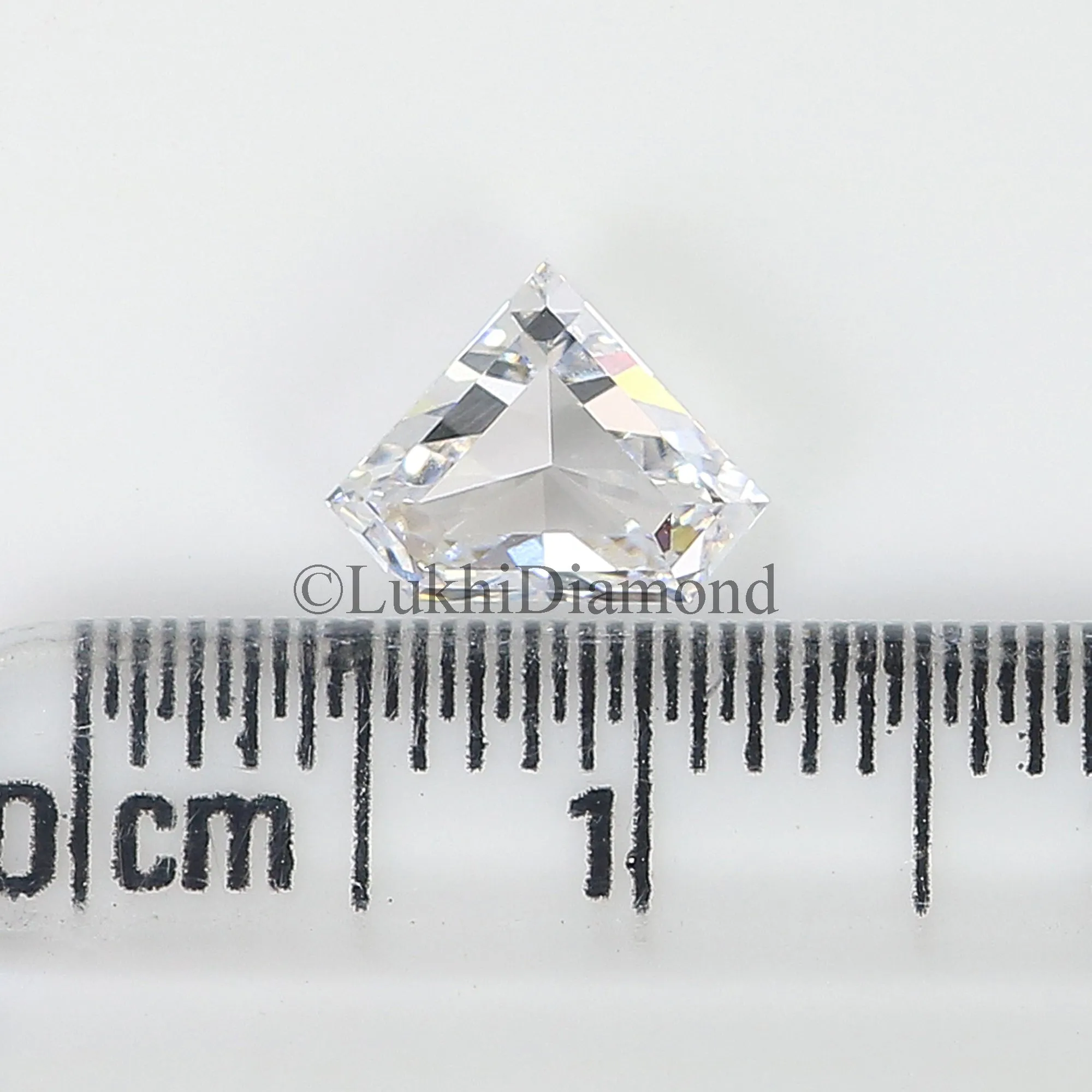 1.04 CT IGI Certified Shield Modified Brilliant Cut Lab Grown Lab Created Diamond CVD Diamond Lab Made Shield Shape for Engageme