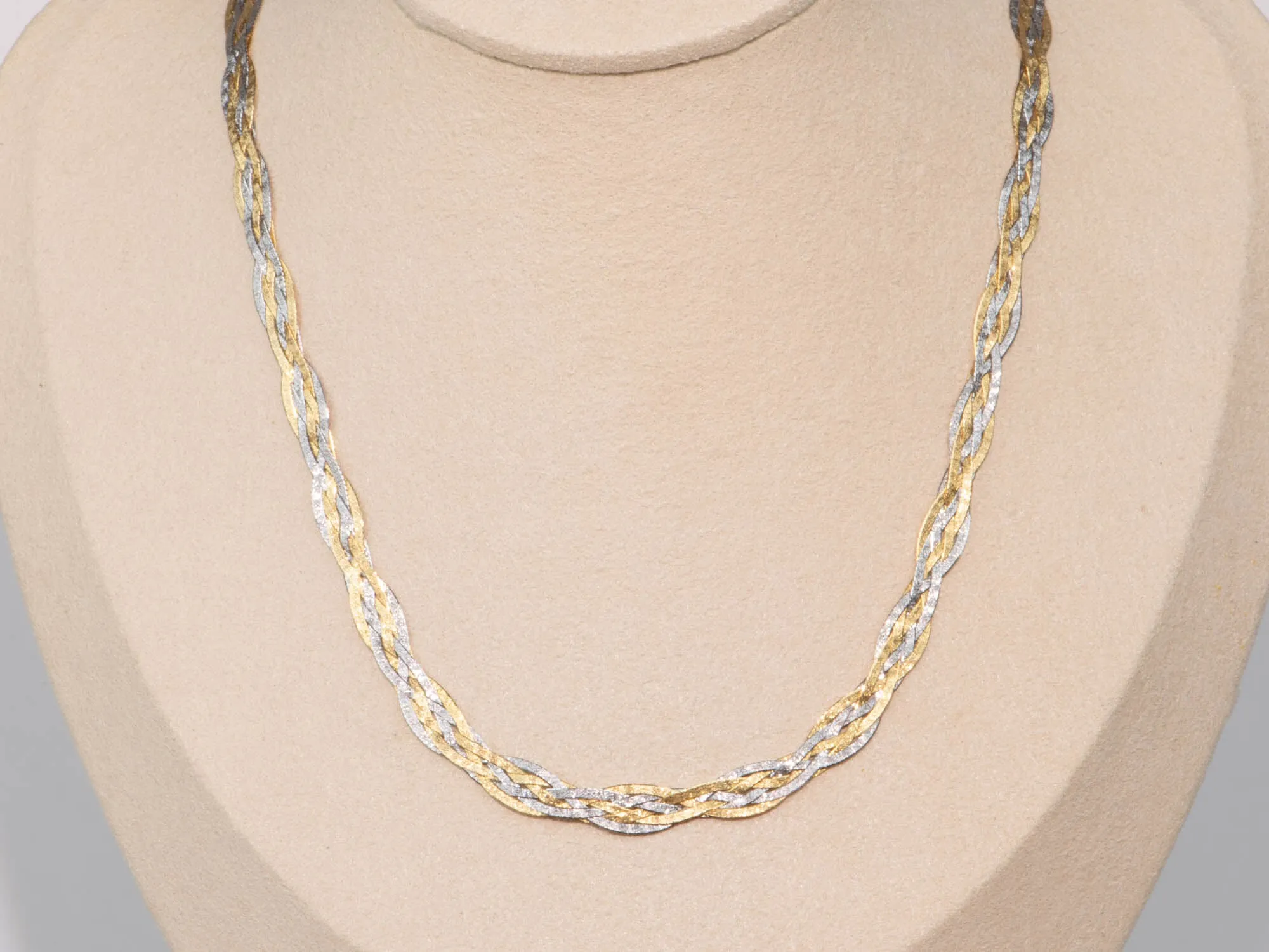 14K Gold Dual Tone Braided Necklace 6.78g V1136