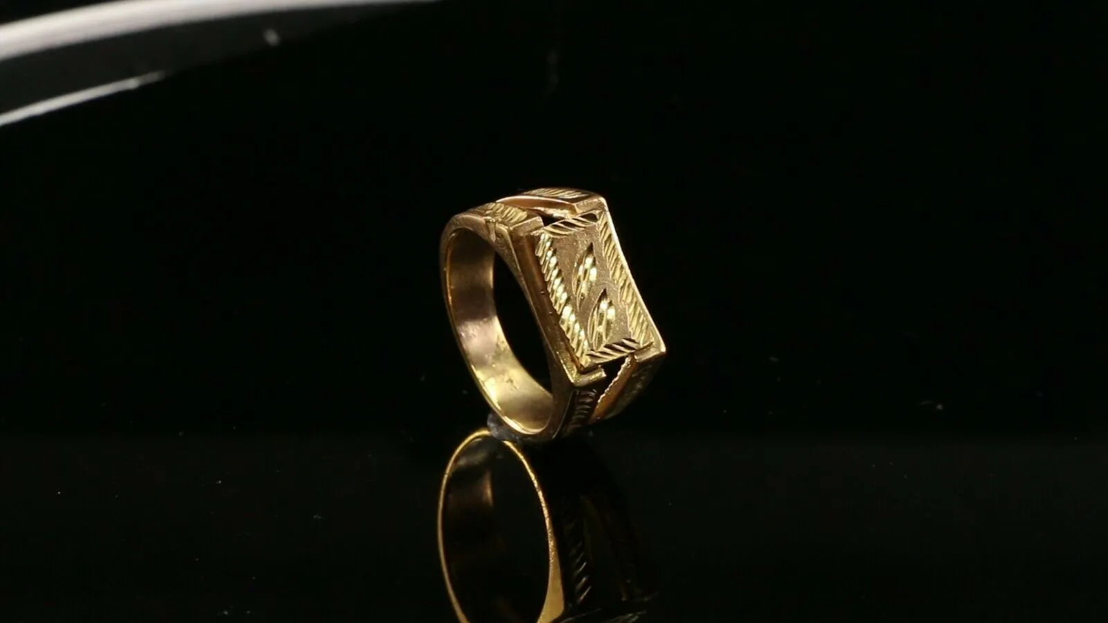 22k Ring Solid Gold ELEGANT Charm Mens Leaf Band SIZE 7.50 RESIZABLE r2446