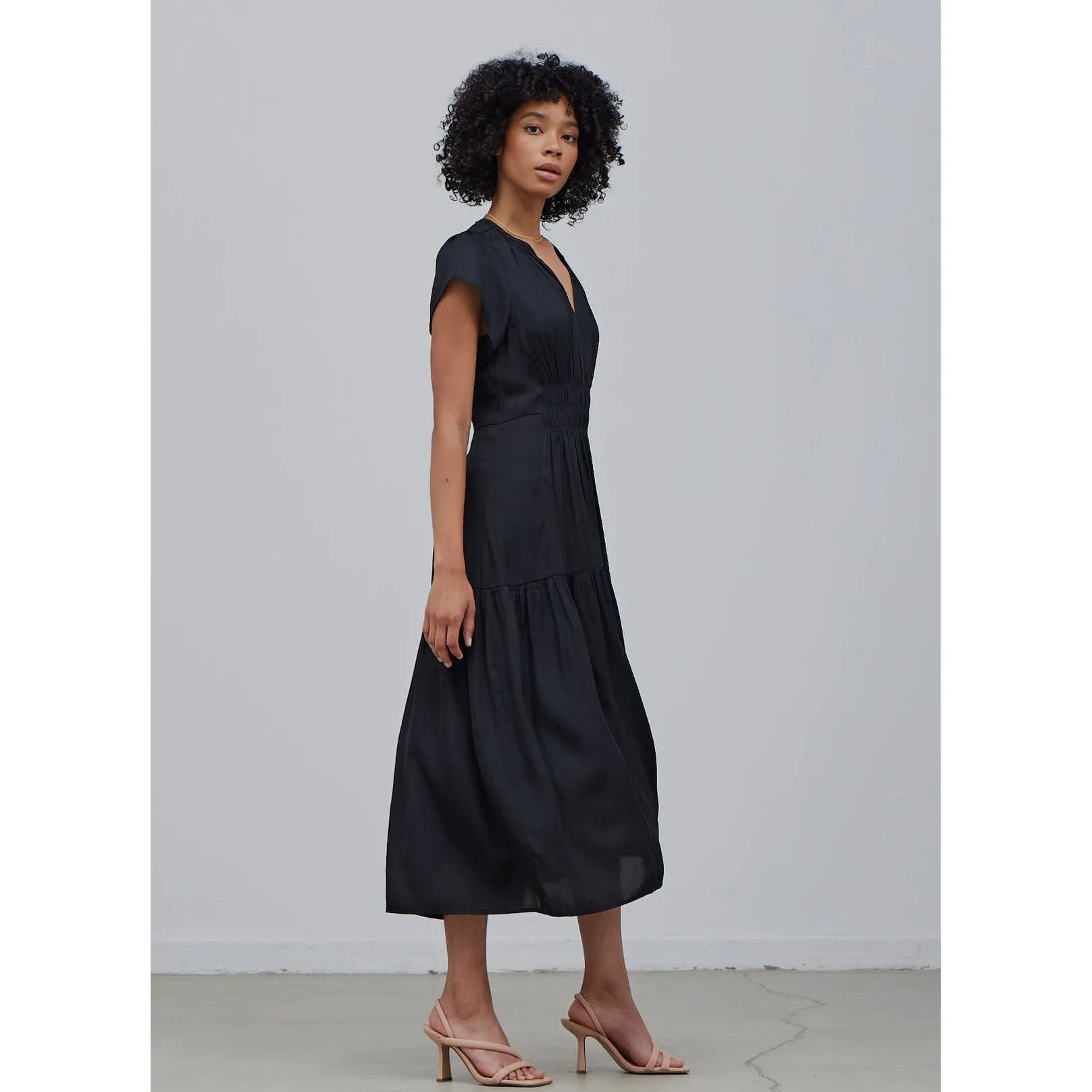 Ava Grade and Gather Black Midi Dress