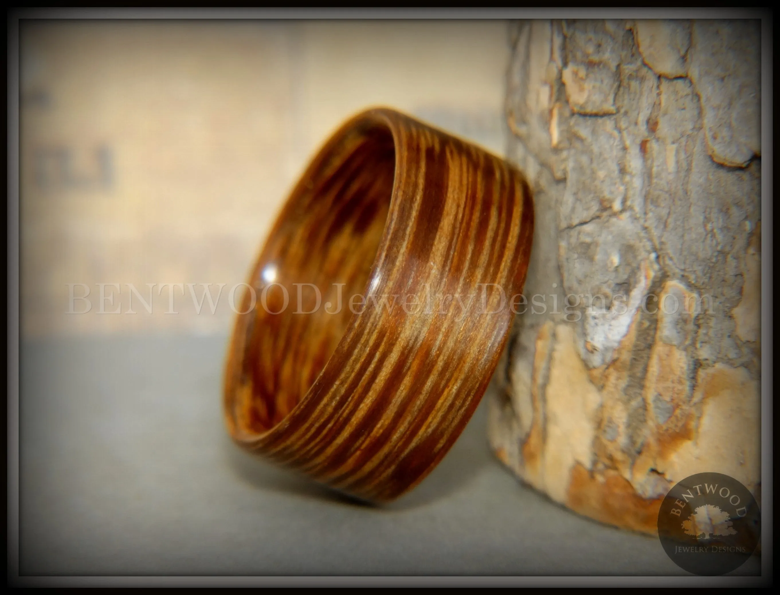 Bentwood Ring - Brazilian Brownheart Wood Ring