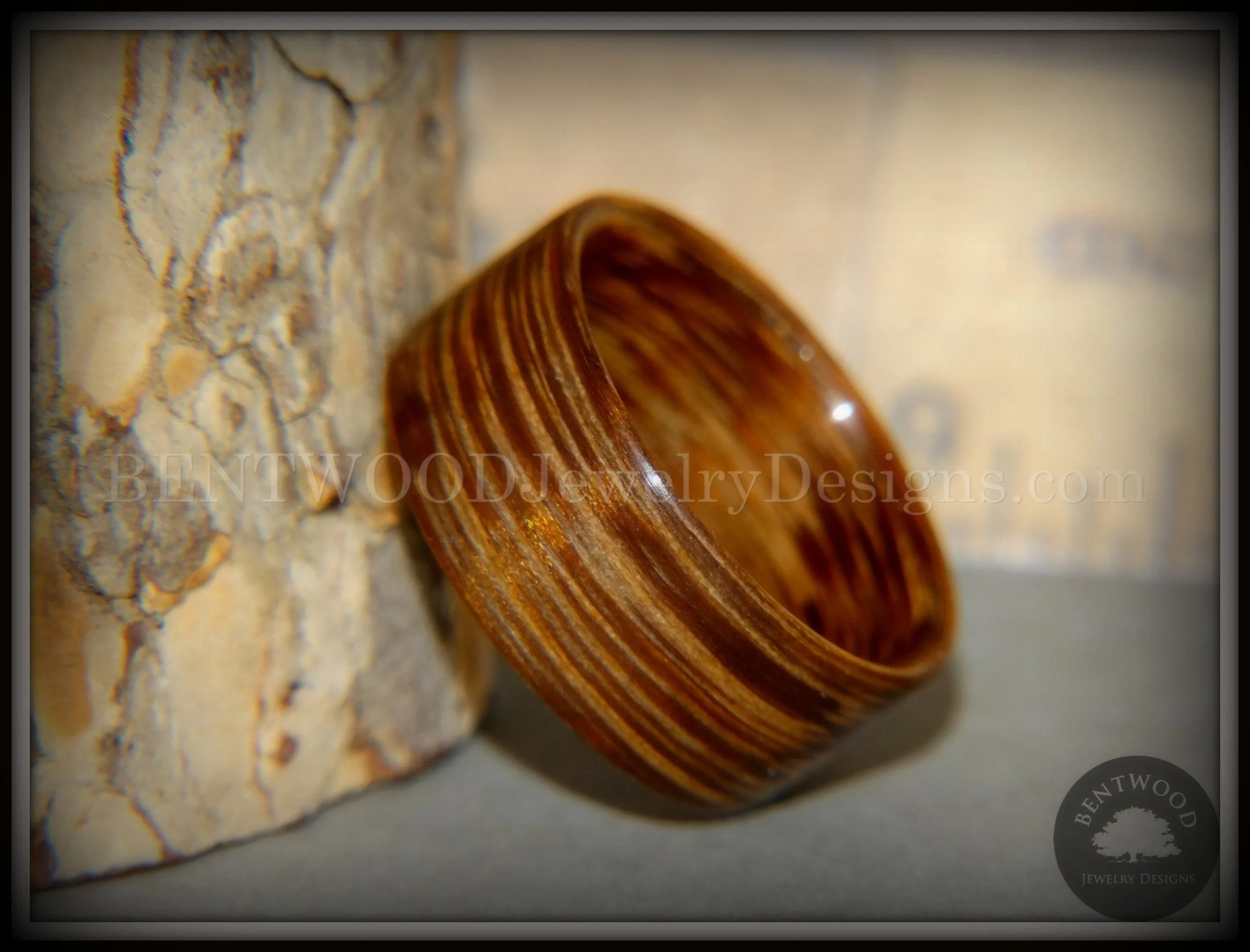 Bentwood Ring - Brazilian Brownheart Wood Ring