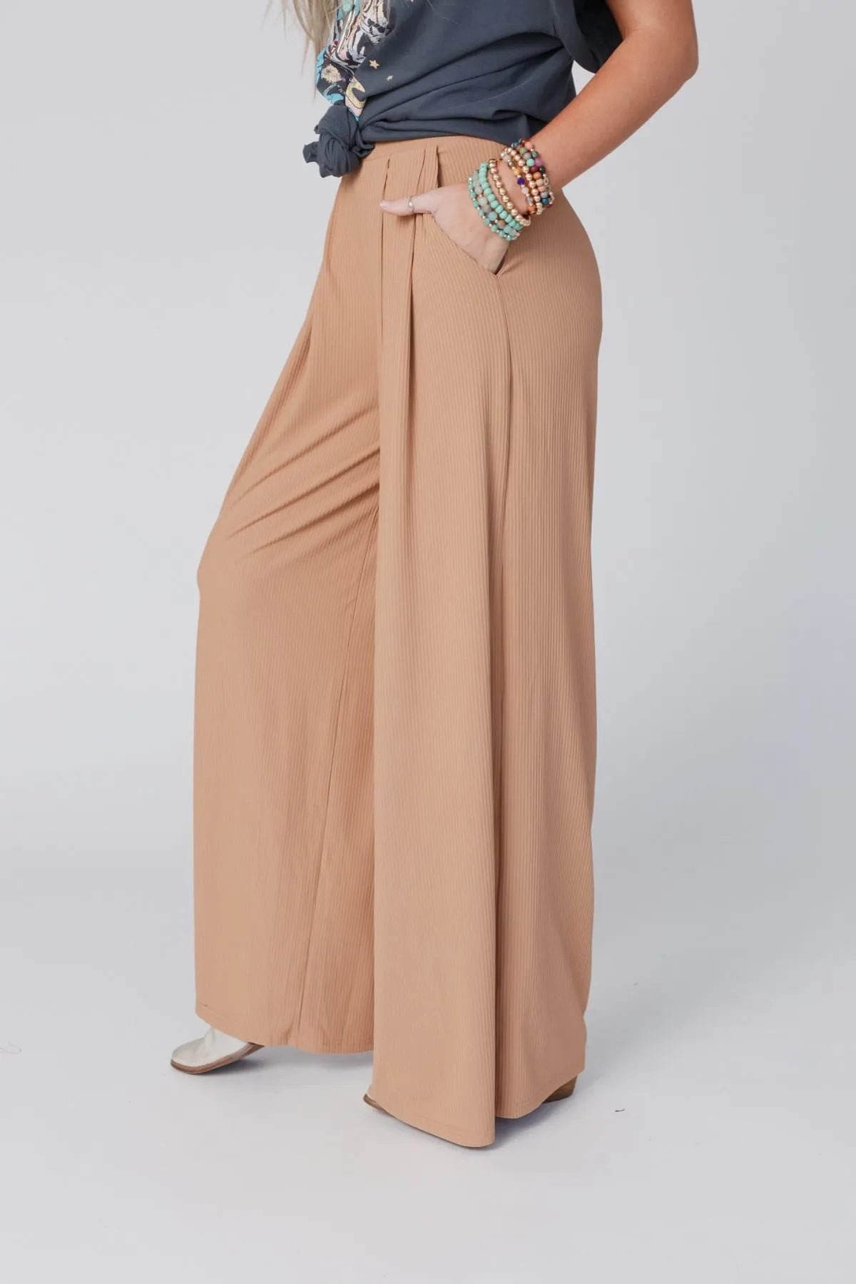 Big Thrills Palazzo Pants - Tan