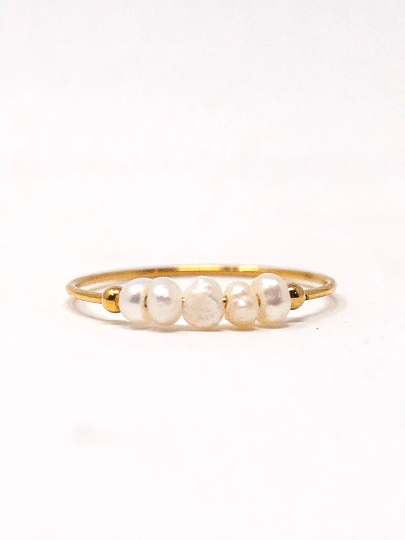 Dainty Pearl Ring