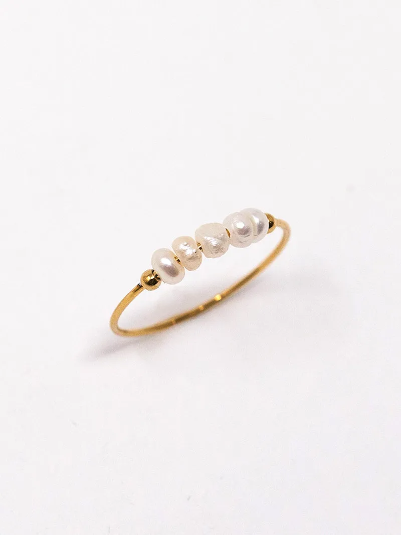 Dainty Pearl Ring