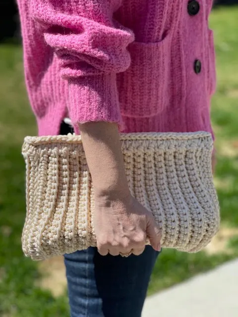 Hampton Ecru Handmade Crochet Clutch