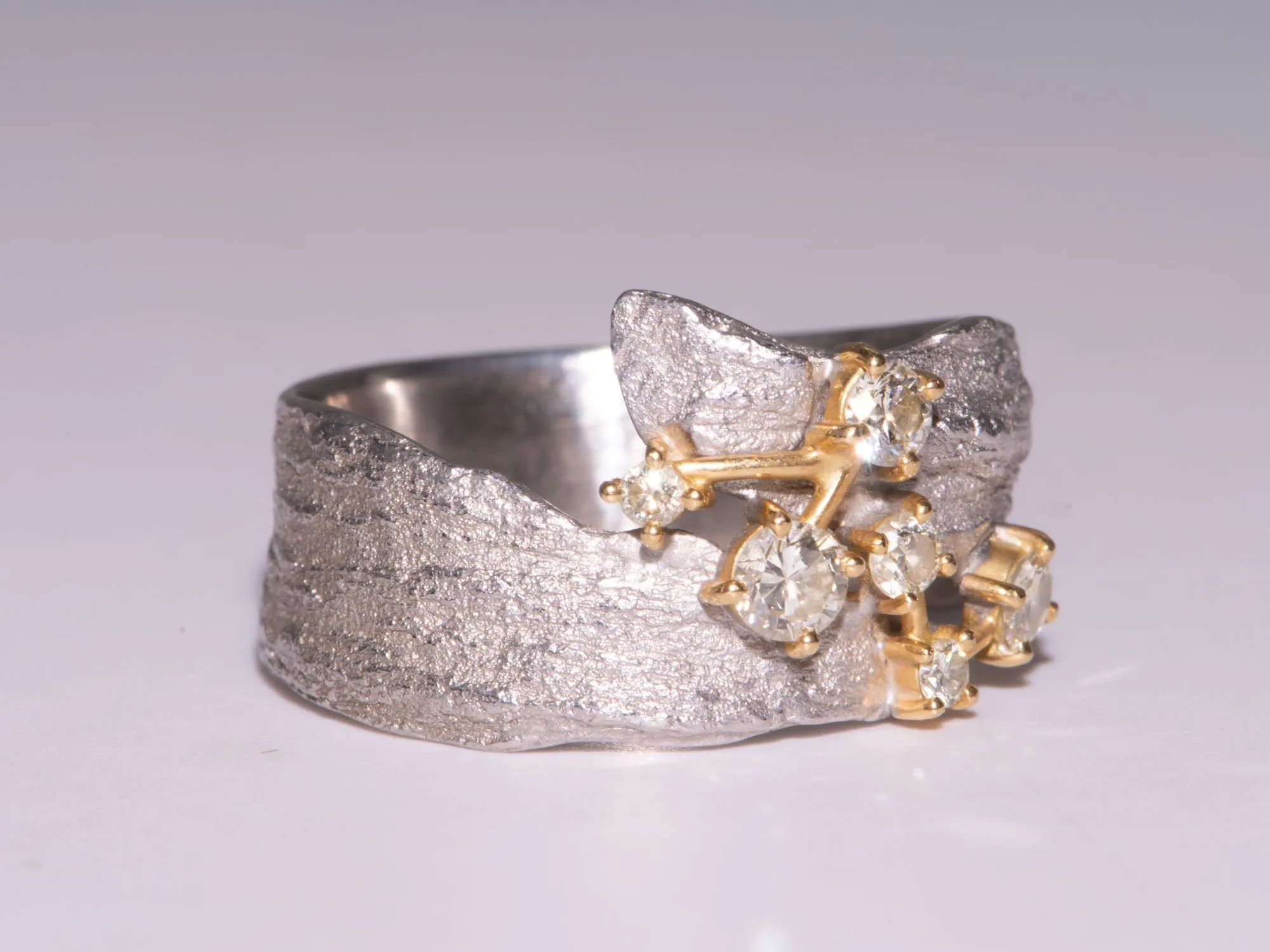 Heavy Platinum Textured Ring with Diamonds Designer Brand Tomoyuki Suganuma V1115