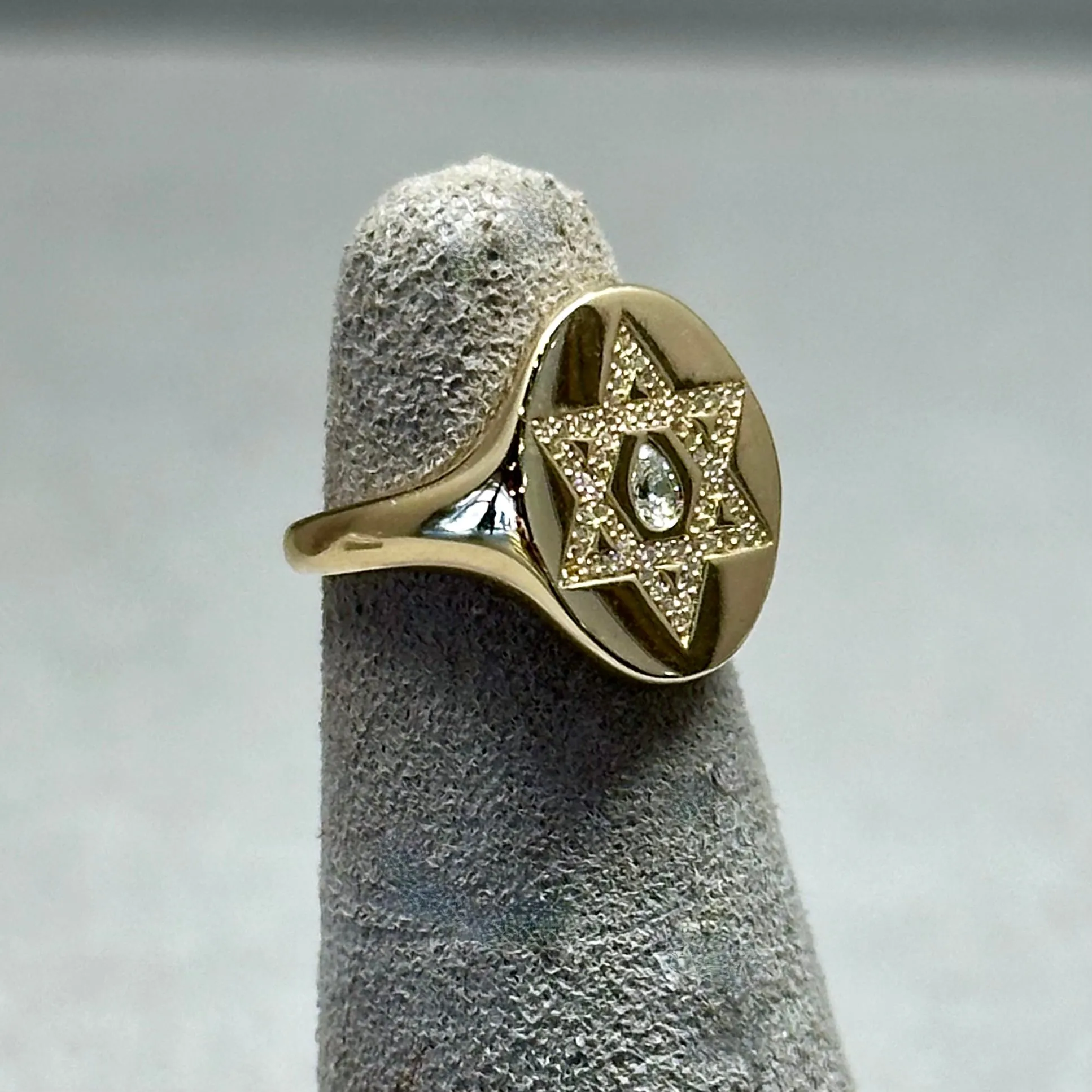 Isa - Star Signet Ring