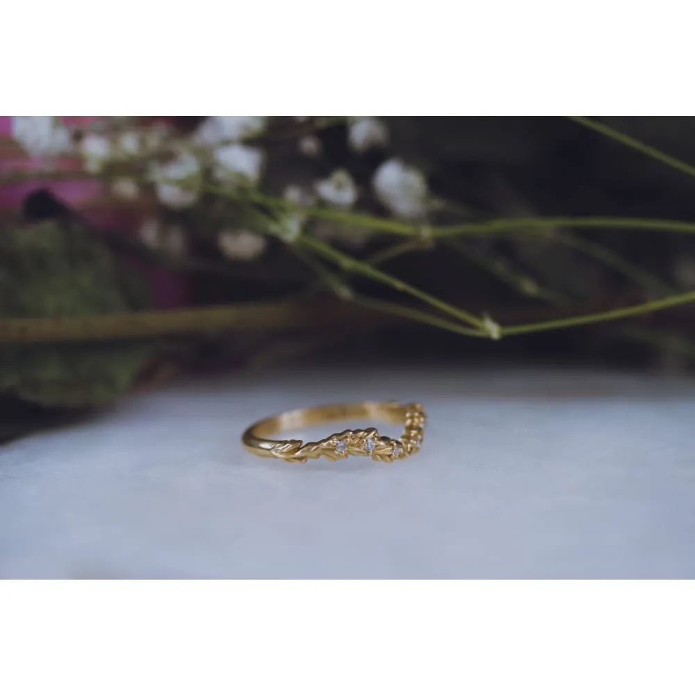 Kyrith - Stacking curved leaves diamond ring