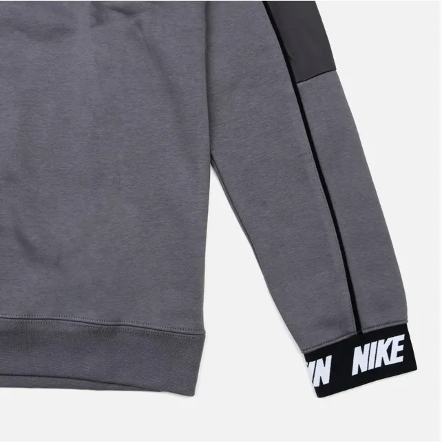 Nike  |Sweatshirts