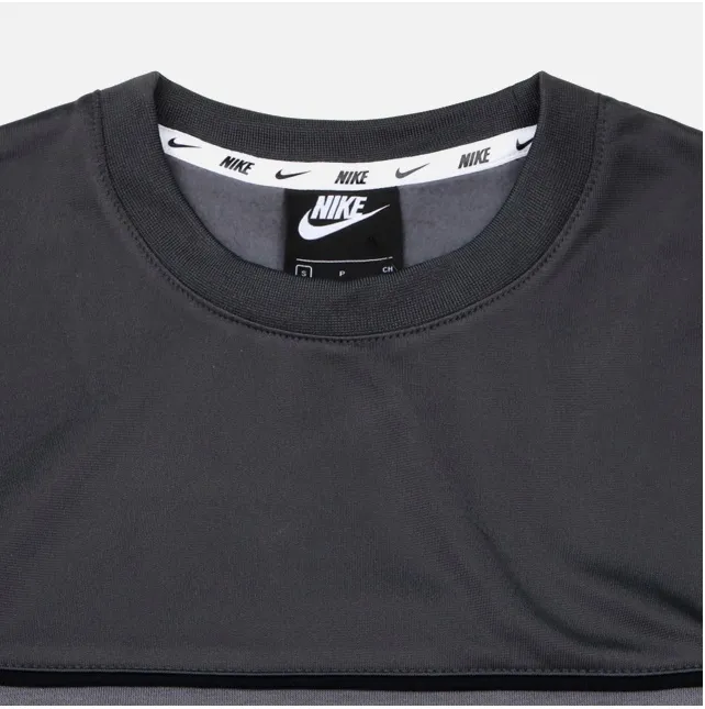 Nike  |Sweatshirts