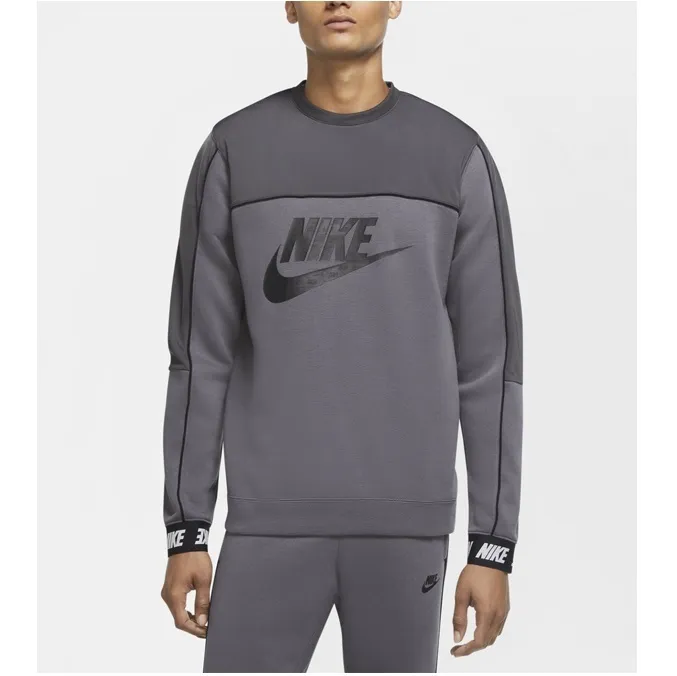 Nike  |Sweatshirts