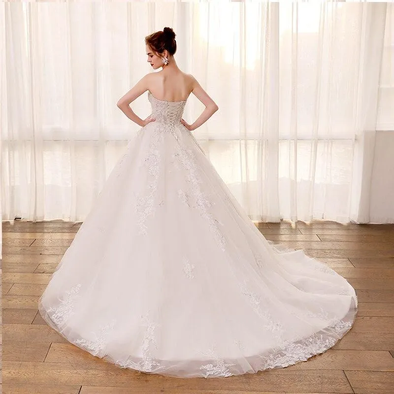 Plus Size Lace Sweetheart Floor Length Bridal Gowns with Court Train