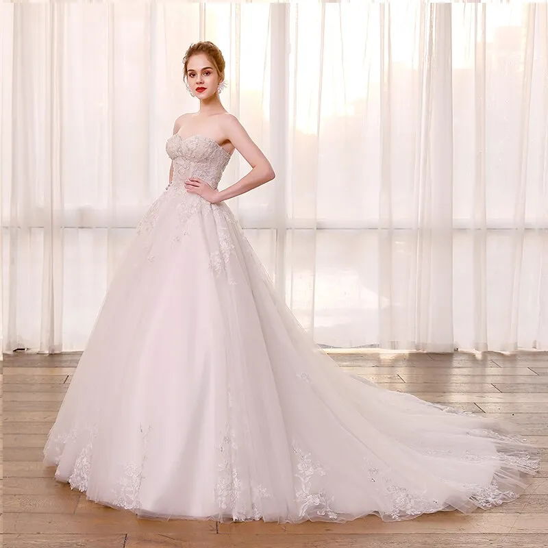 Plus Size Lace Sweetheart Floor Length Bridal Gowns with Court Train