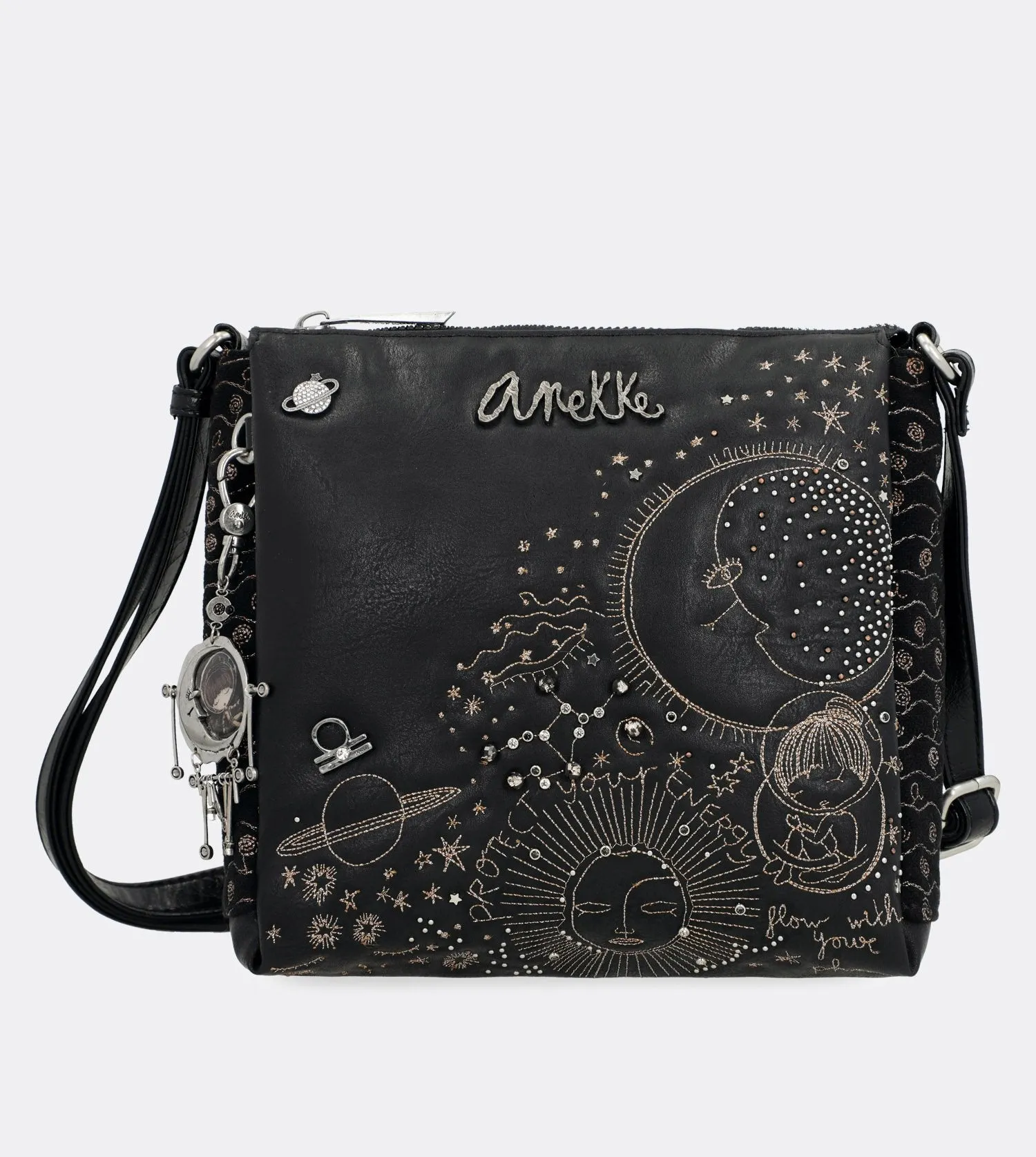 Pretty spirit crossbody bag with a chain strap