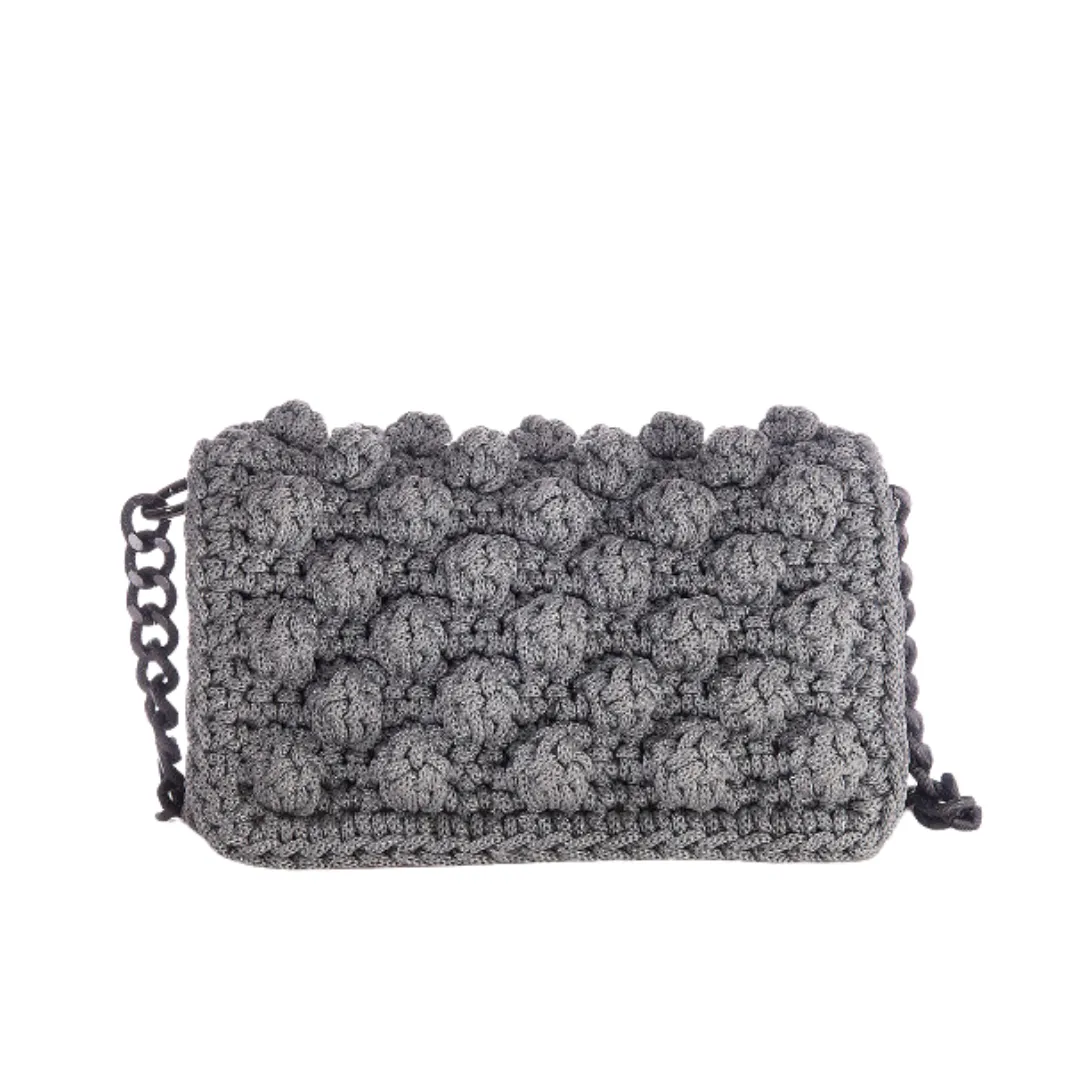 SLIVER CLUTCH WITH METALLIC CHAIN