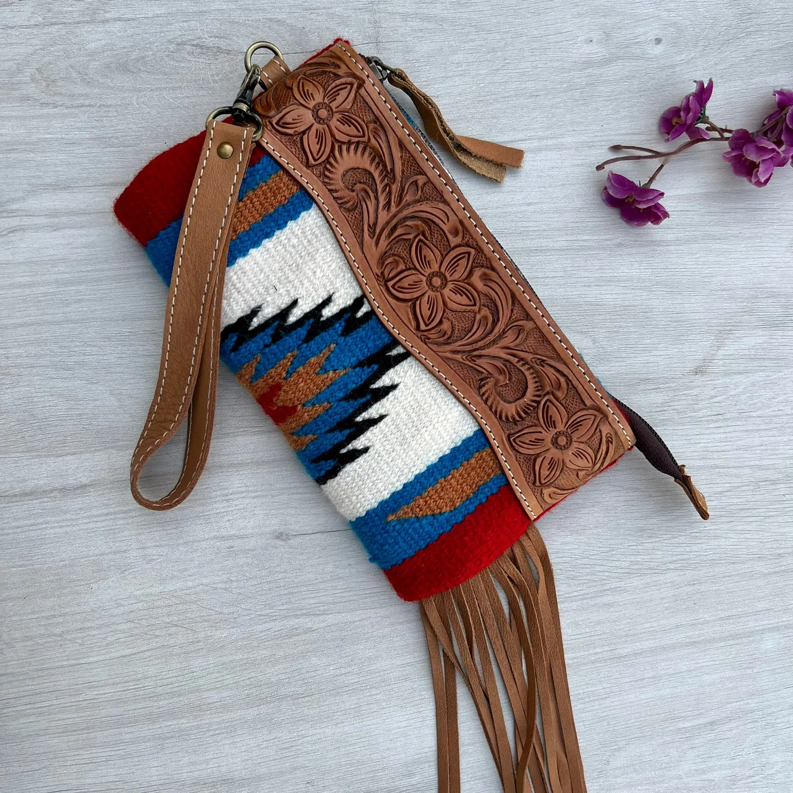 The Design Edge Tooled White Saddle Blanket Tassel Clutch- TSB44B- Brown Tooled Leather