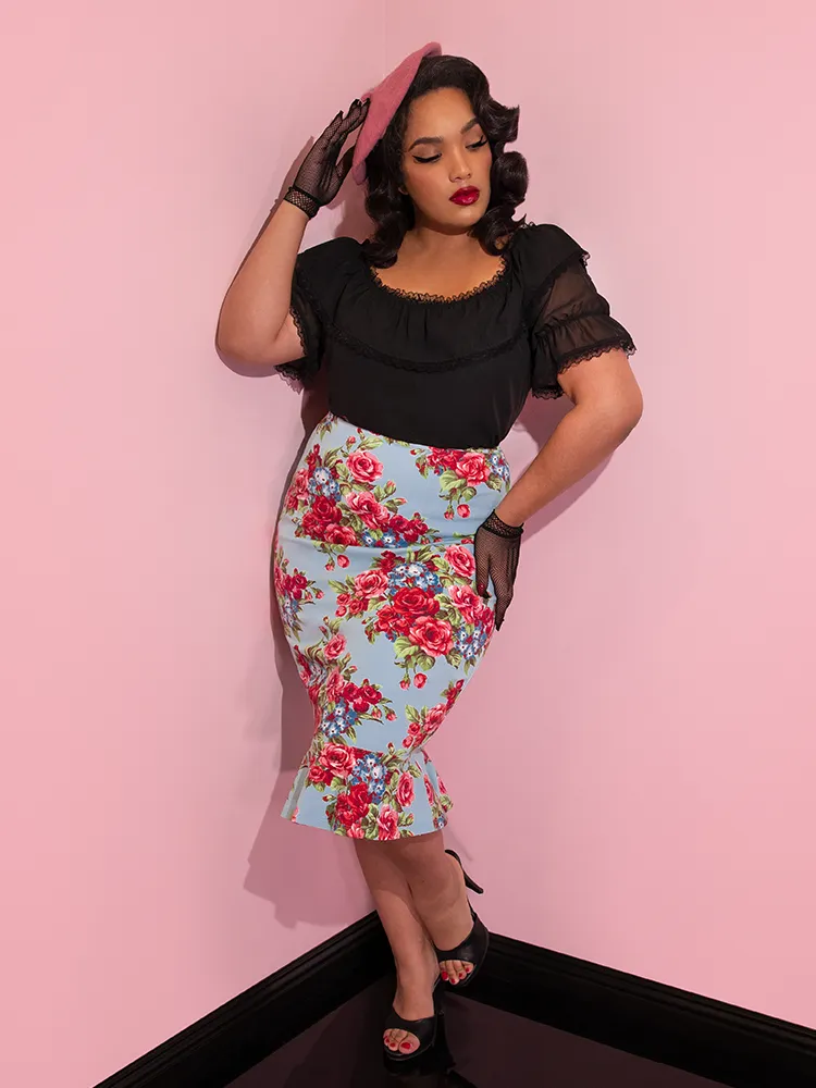 Vixen Flutter Skirt in Vintage Blue and Red Rose Print (2XL ONLY)