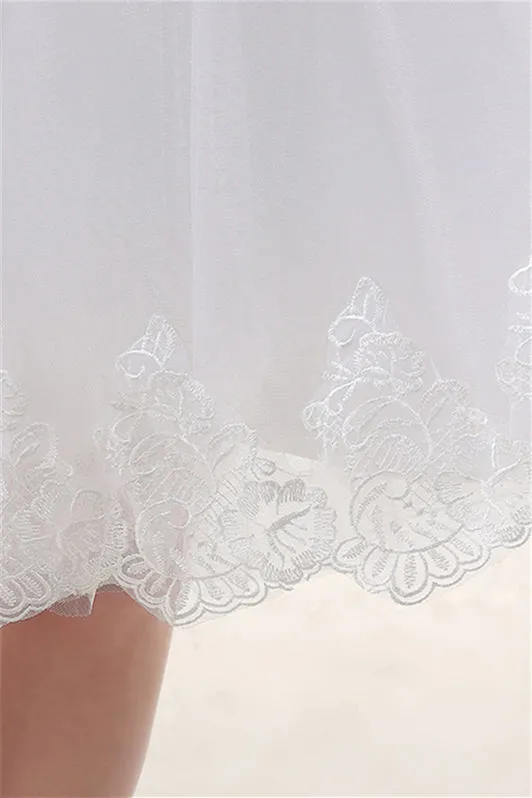 White Short Tulle Lace Knee Length Pearls Homecoming Dresses