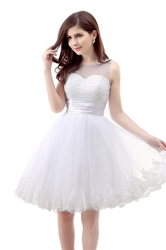 White Short Tulle Lace Knee Length Pearls Homecoming Dresses