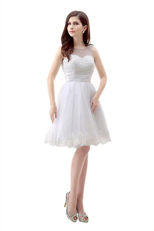 White Short Tulle Lace Knee Length Pearls Homecoming Dresses